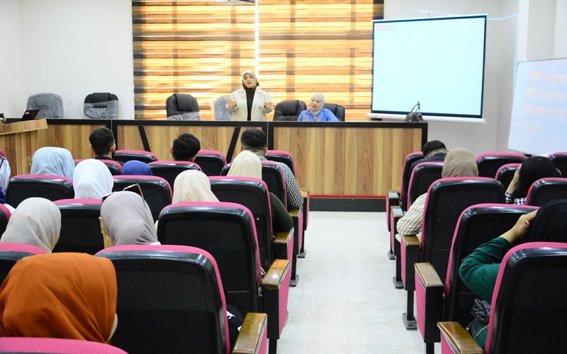 محاضرة توعوية في جامعة ...
